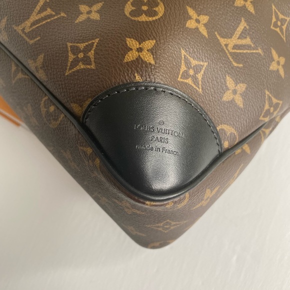 ❌SOLD❌ Louis Vuitton odeon crosssbody - Picture 7 of 15